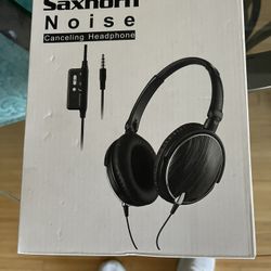 Noise Canceling Headphones 