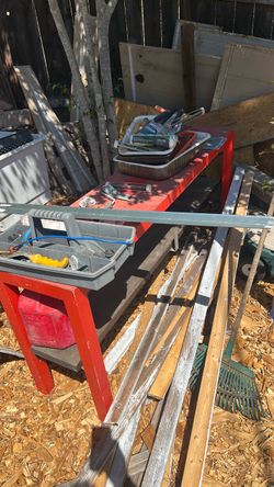 2 free garage working tables