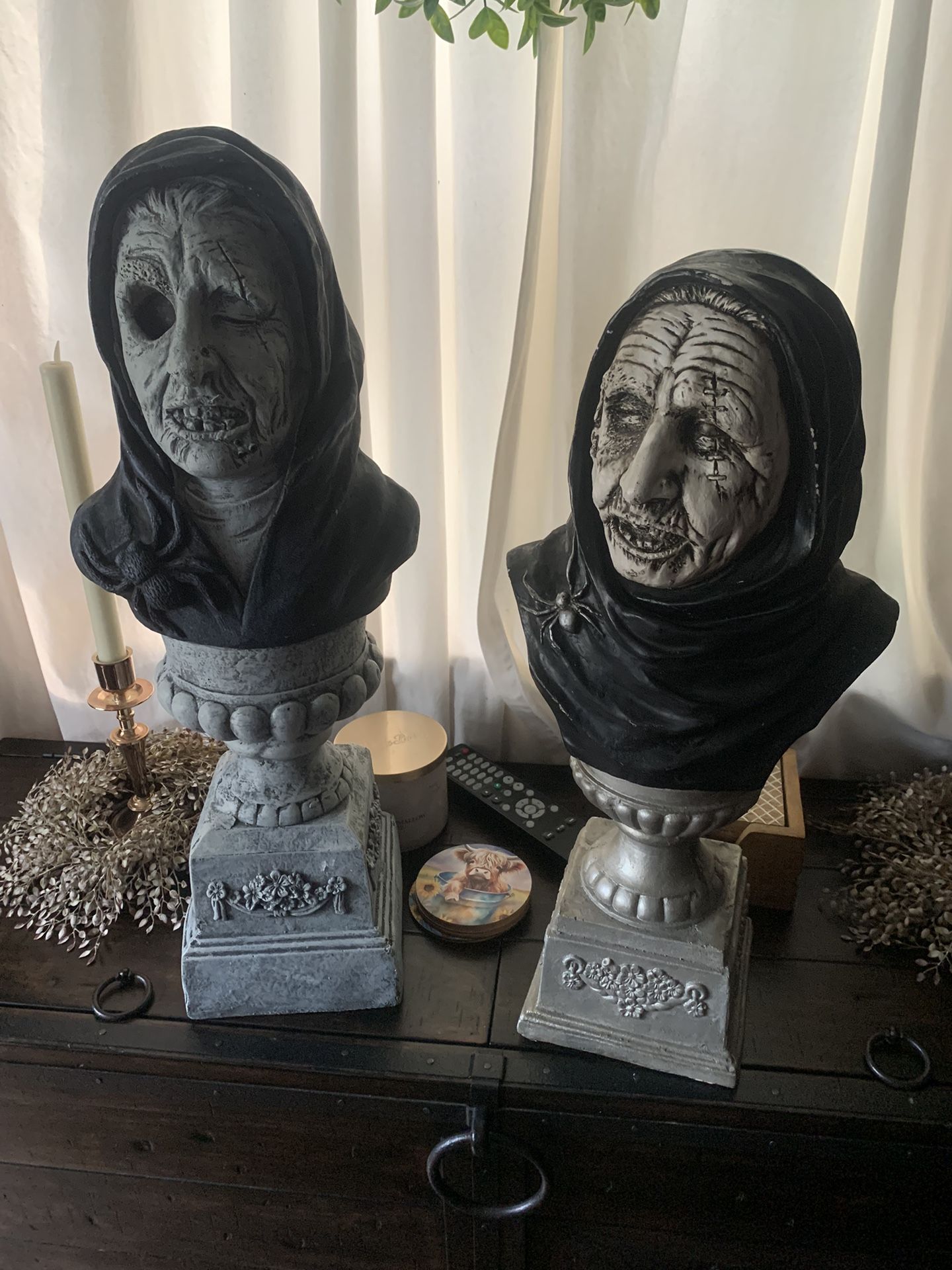 Halloween π Decor Pick Up Asap