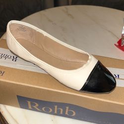 Women’s Flats
