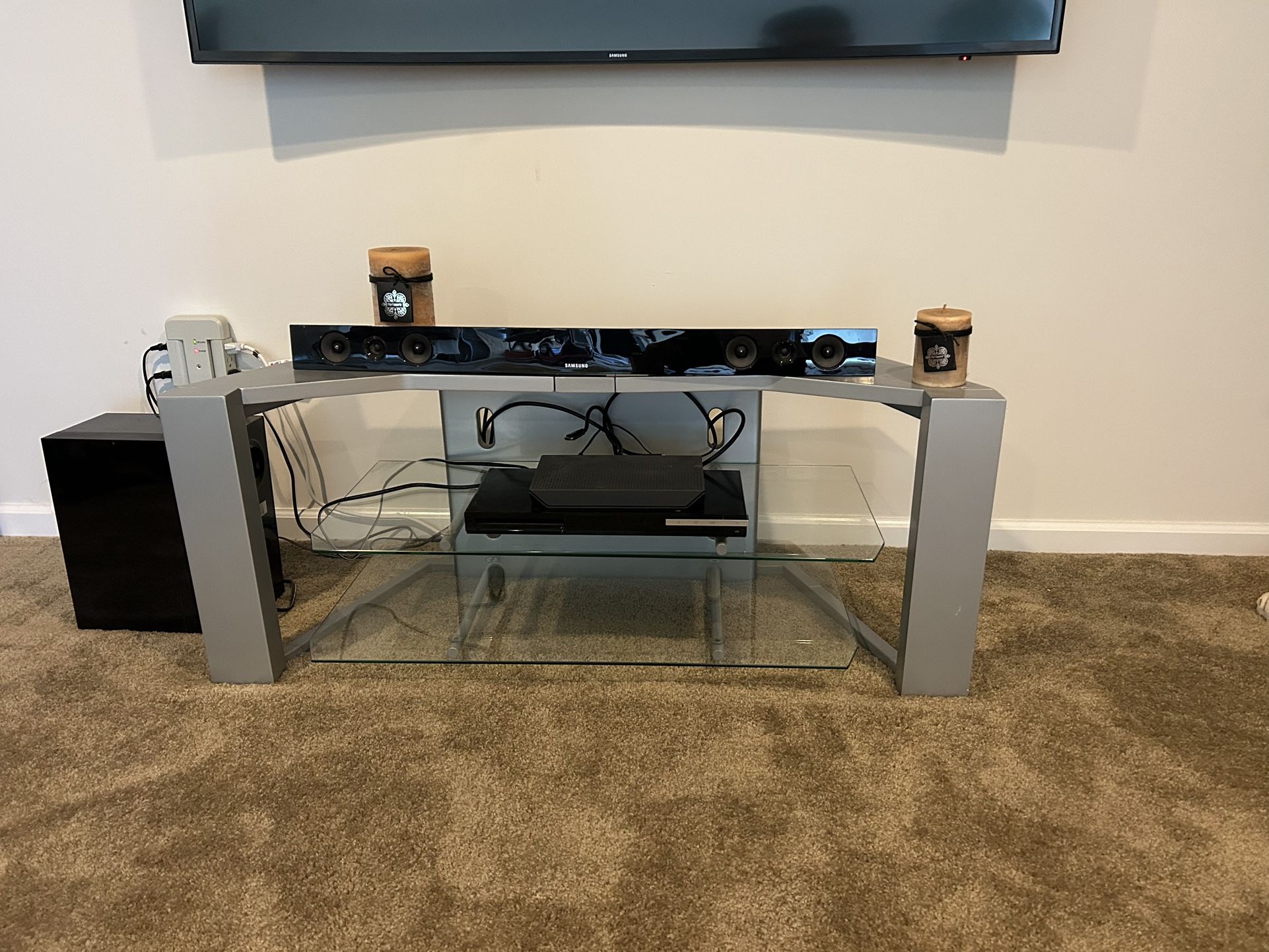 Tv Entertainment Center W/ 2 Glass Shelves