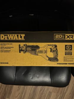 DEWALT XR 20-volt Max Variable Speed Brushless Cordless Reciprocating Saw