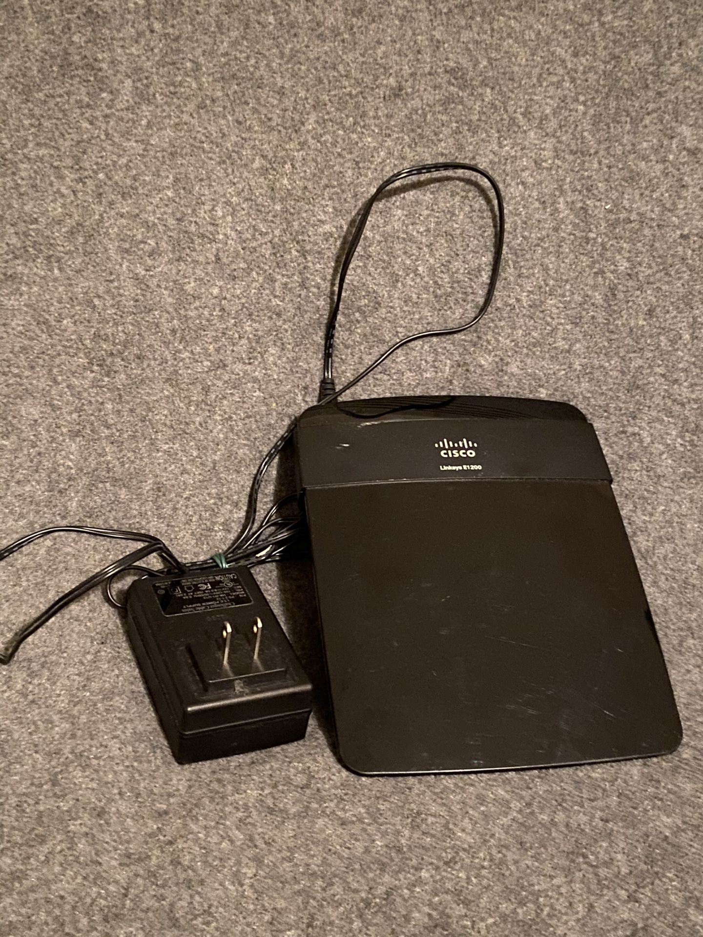 Cisco Linksys E1200 Wireless Network N Router