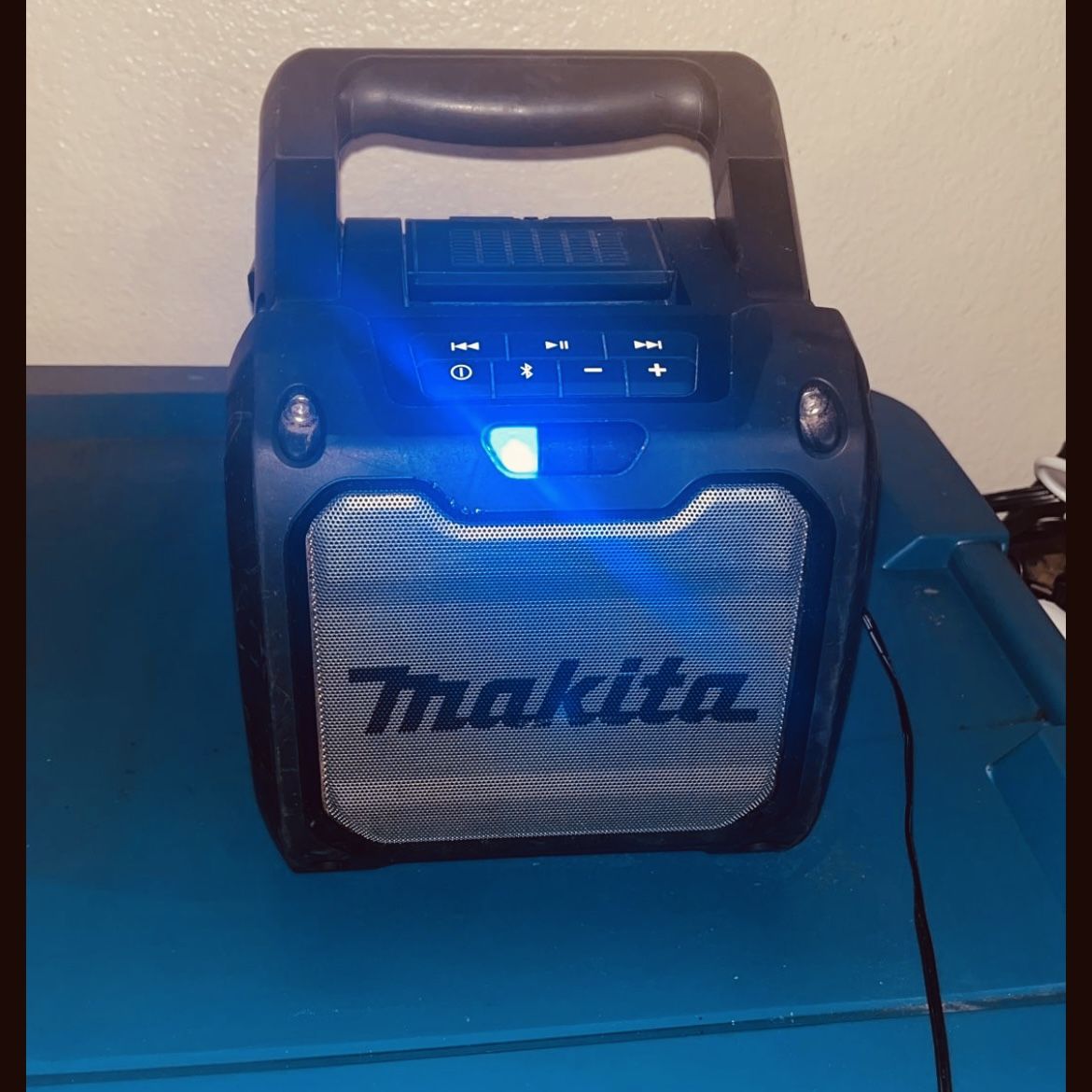 Makita Bluetooth Job Site speaker Box