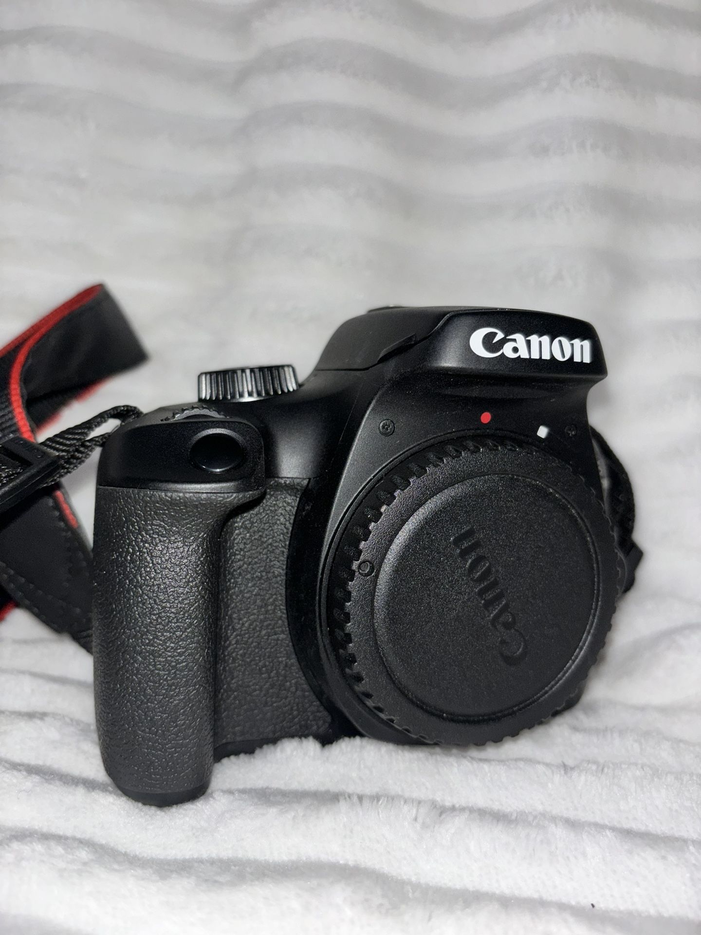 Canon EOS Rebel T100
