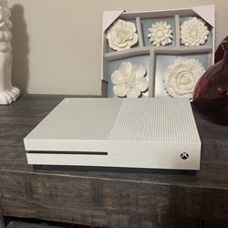 3 Months Used Xbox 1