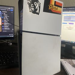 Ps5 Like New Just Missing One Panel , Works Perfect 