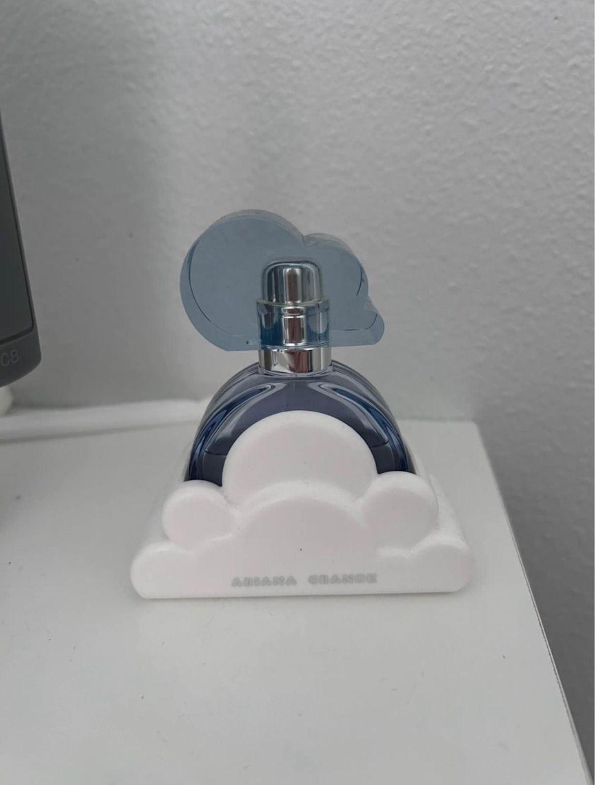 Ariana Grande Cloud Perfume