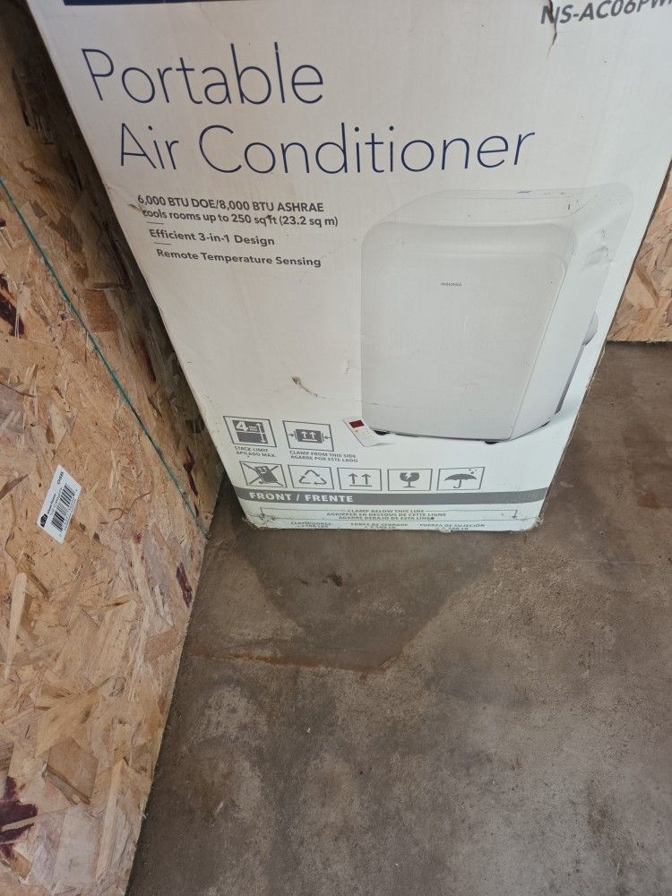 Insignia Portable Air Conditoner 