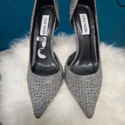 Women High Heels 👠 Size 8 