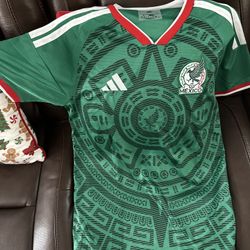 Mexico T-shirt New $20