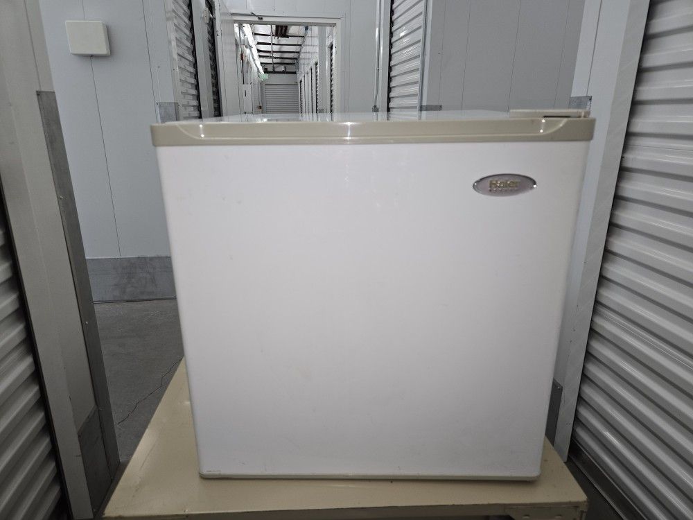 Haier 1.6 Cu Ft Mini Refrigerator For Sale.