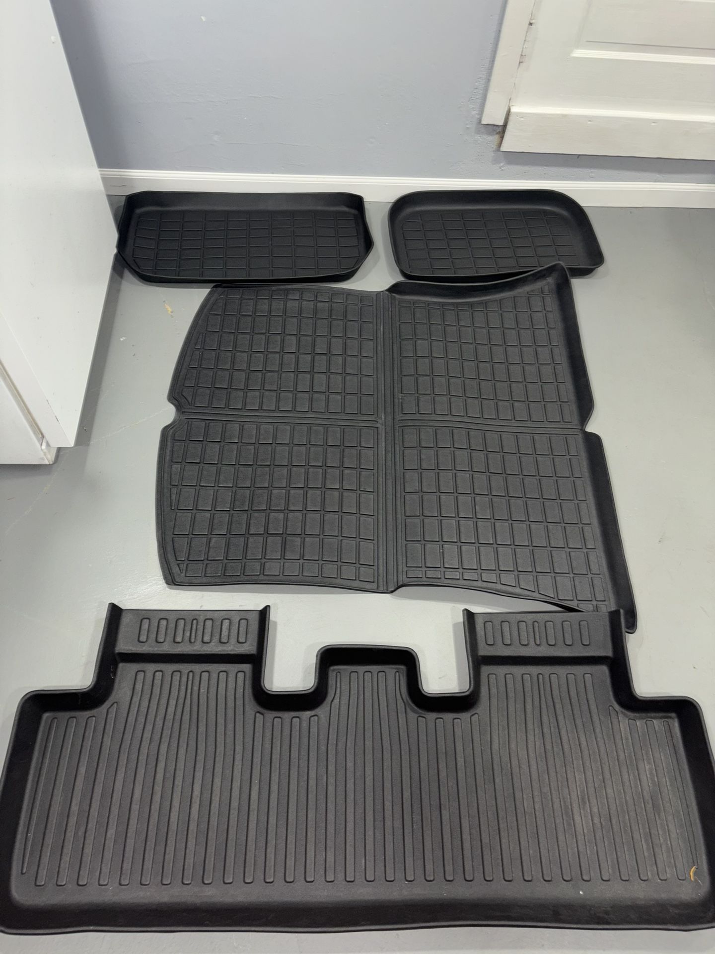 Floor Mats for Tesla Model Y 2021-2024