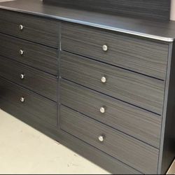 Eight Drawers Dresser 