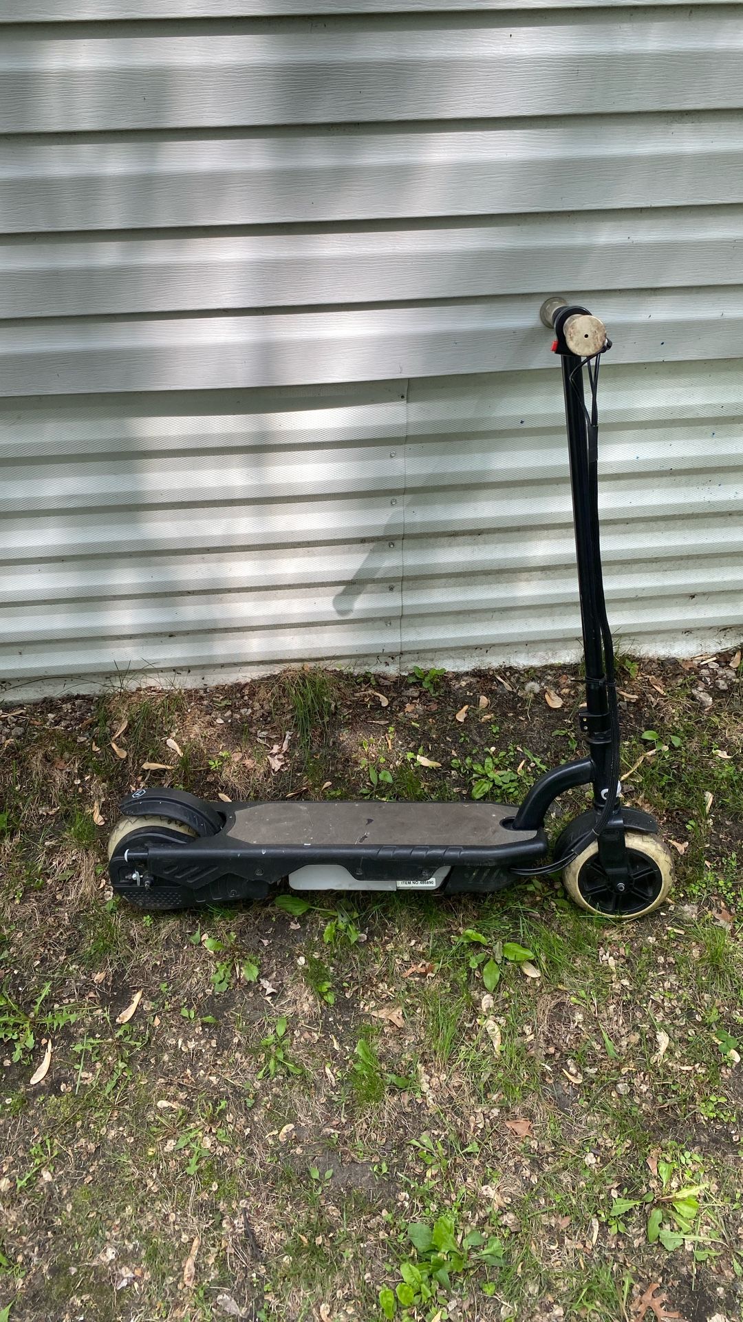 Electric Scooter Does Not Have A Charger?