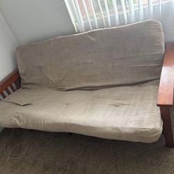 Futon / Couch