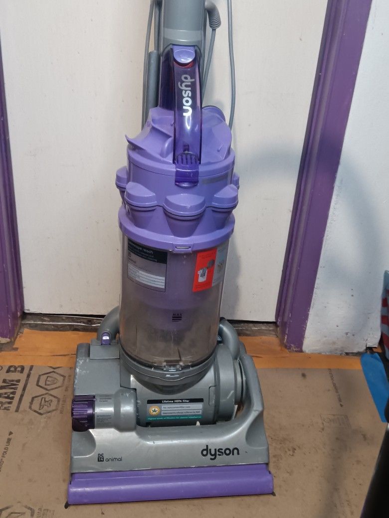 Dyson Animal Vacuum Cleaner