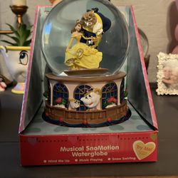 Beauty and the beast, snow globe
