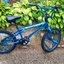 20 Inch BMX Bike Rides And Stops GREAT for Sale in Brookhaven PA OfferUp