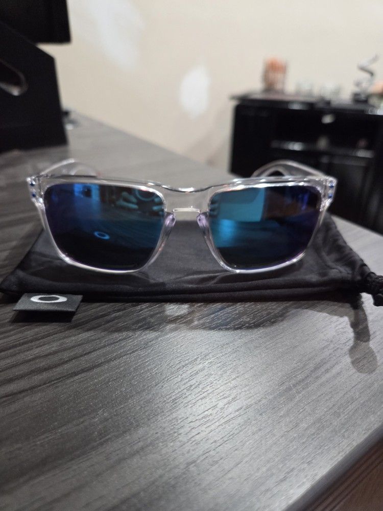 Oakleys Sunglasses