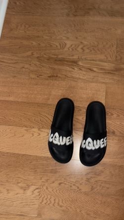 Black Alexander mequeen slides size 10/11