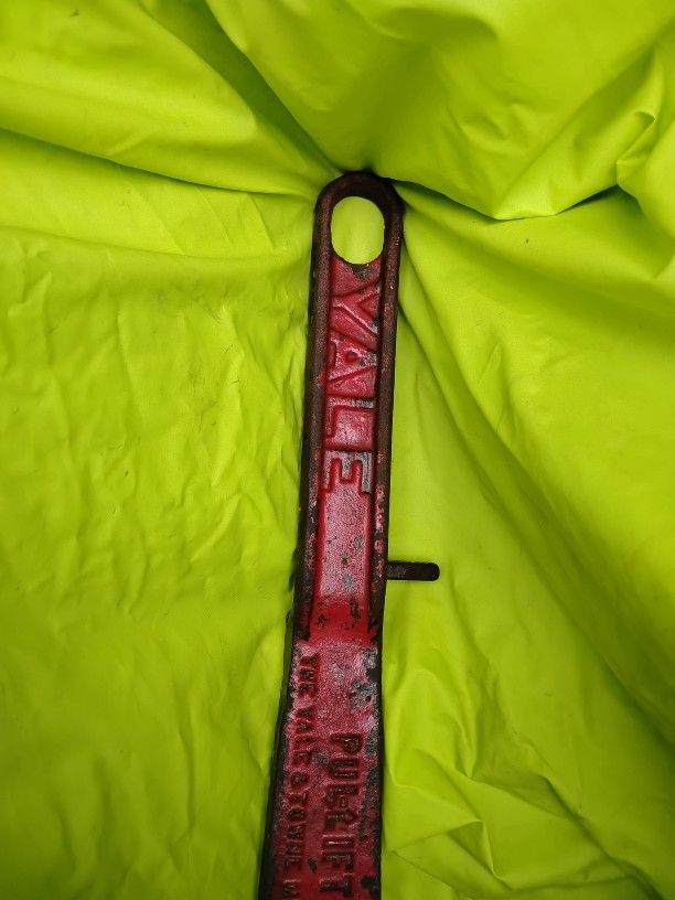 Yale 3 Ton Hoist.