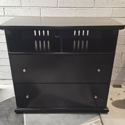 Media chest/dresser