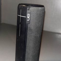 UE BOOM SPEAKER 