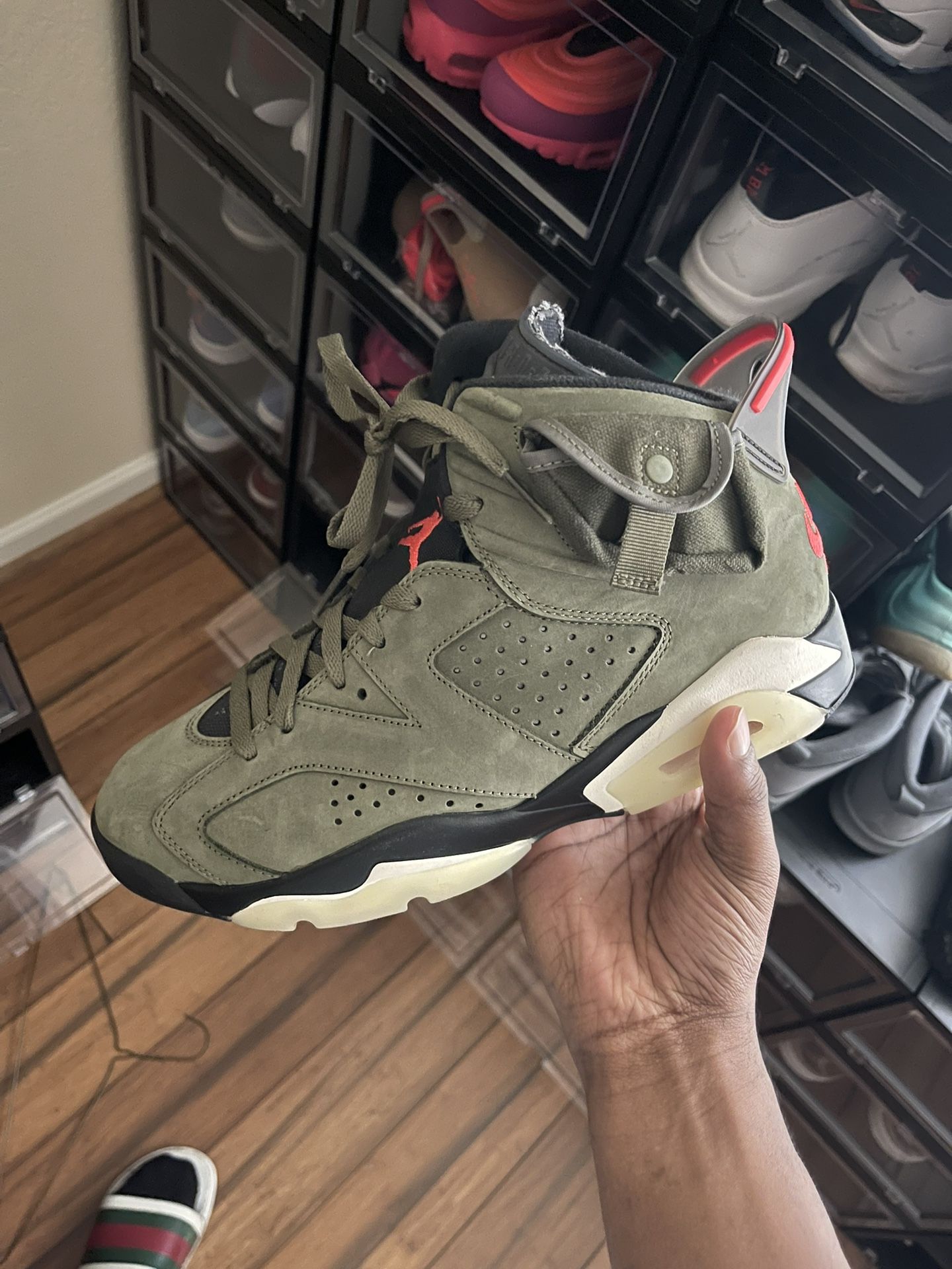 travis scott jordan 6s