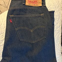 Levis Size 40x30 