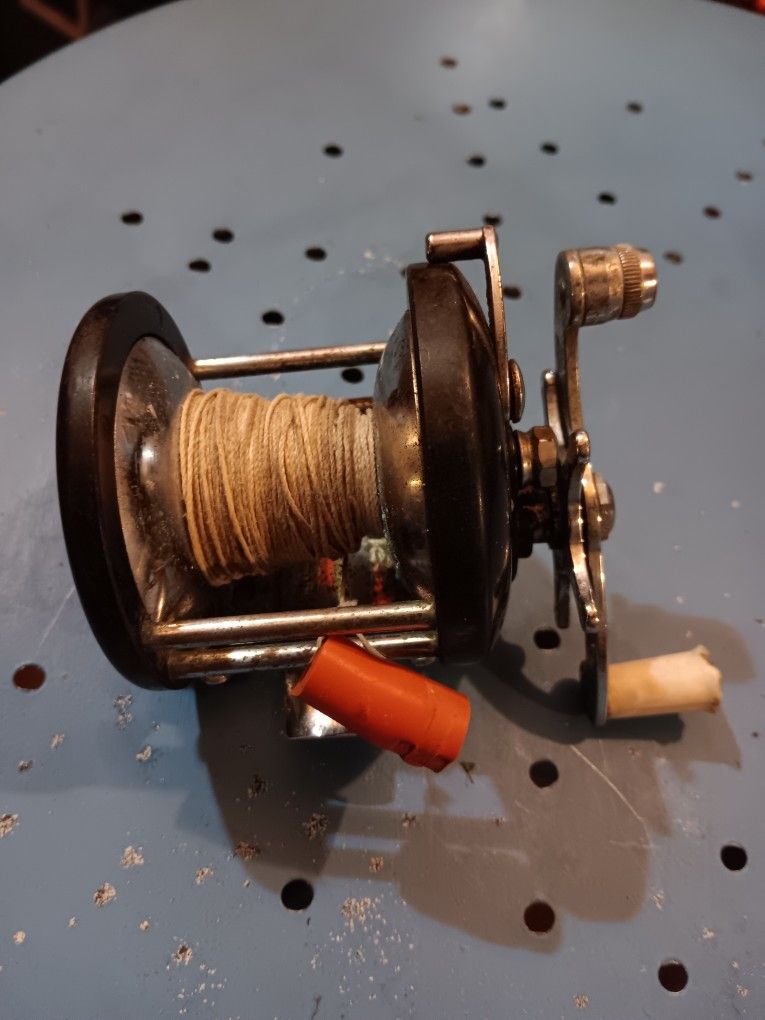981 Ocean  ... Fishing Reel