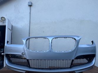 BMW 750 M Sport Bumper F01