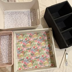 Baskets & Containers 