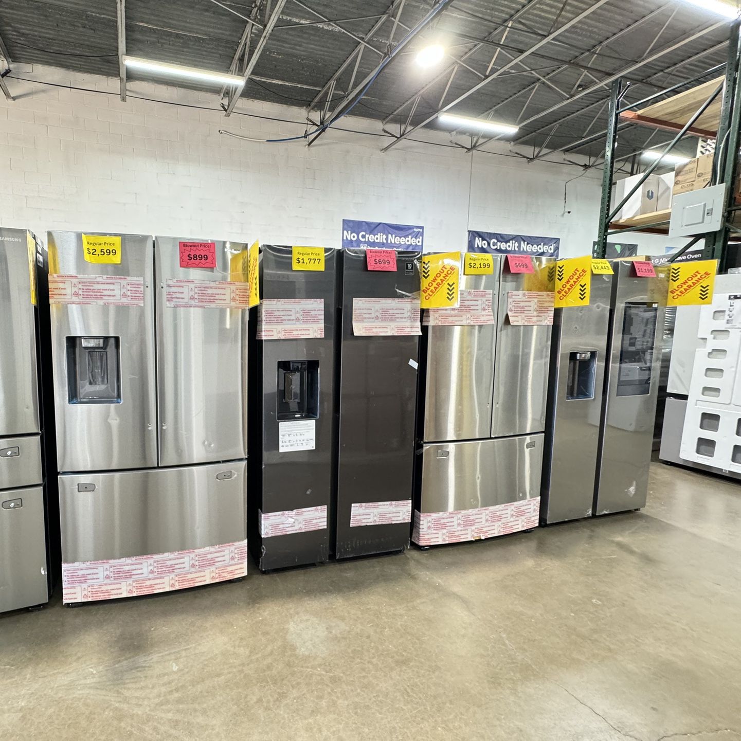 LIQUIDATION on Smart Refrigerators!Starting At $699
