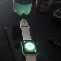 Apple Watch Nike Series 4 GPS Ltd 40mm