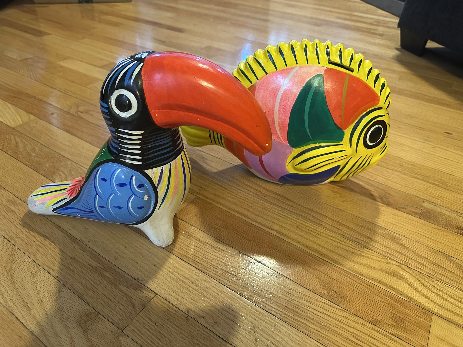 Vintage Mexican Acapulco Ceramic Banks Toucan And Fish Collectibles