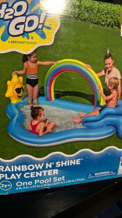 Kids water play center