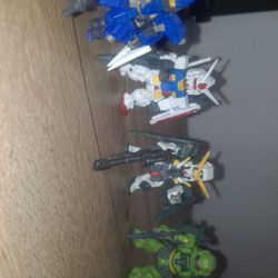 4 gundams from Gundam converge boxes #3 and #4