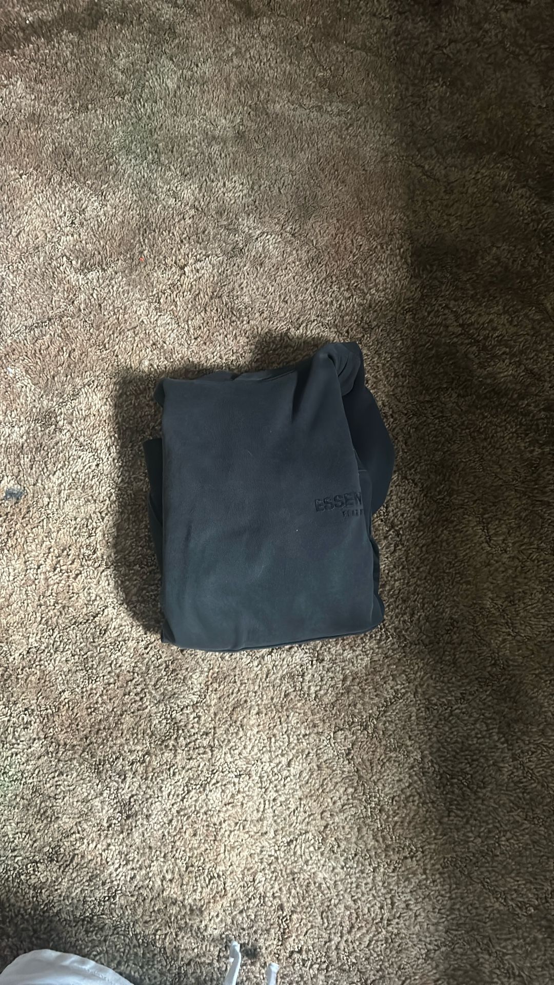 Essential Hoodie Black