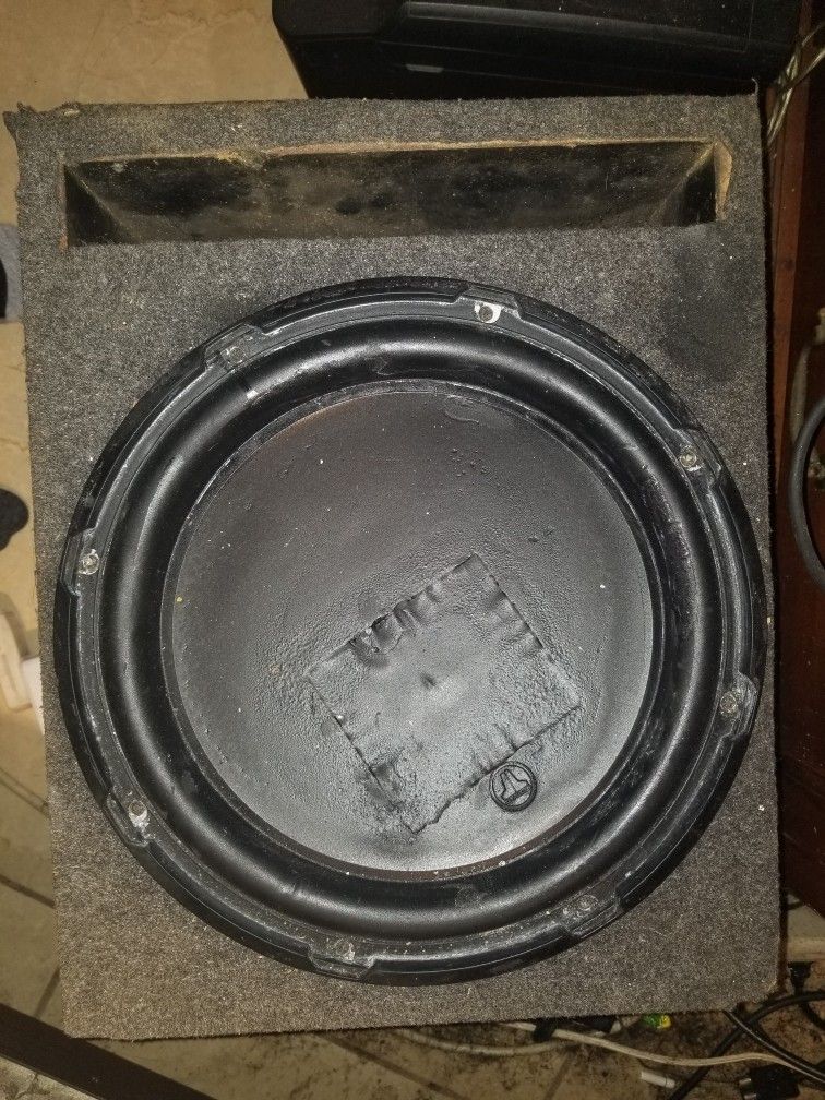 1 - Single Ported Pre Fab 12 Inch Box. 1 - Bass Reflex High Output Duel 12 Inch Box.