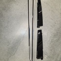 Mercedes S Class W221 Driver Side Pilars and Lower Skirt(repairable small crack)