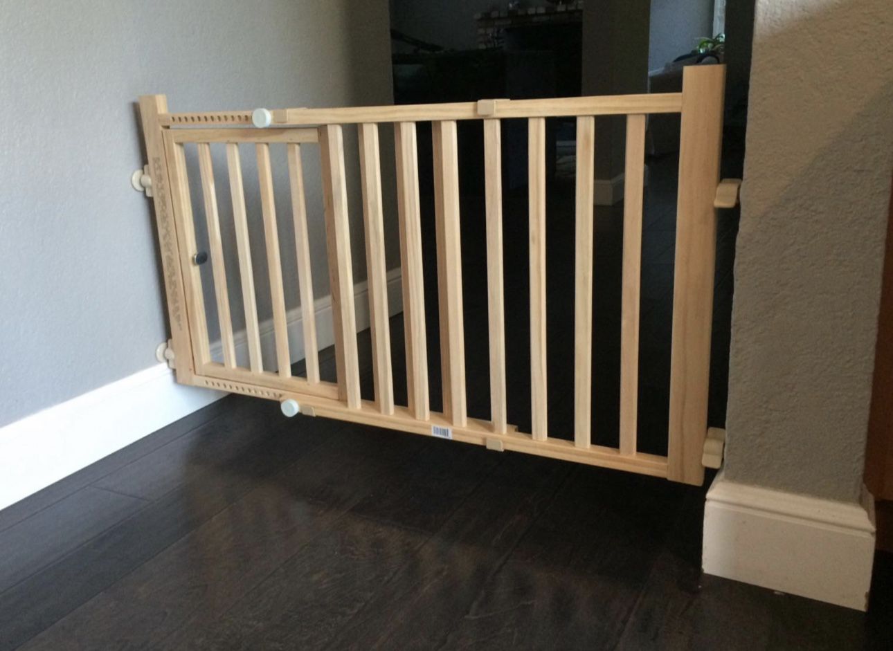 Wooden Dog Gate with Four Legs, 30-40 inches wide by 18 inches high.