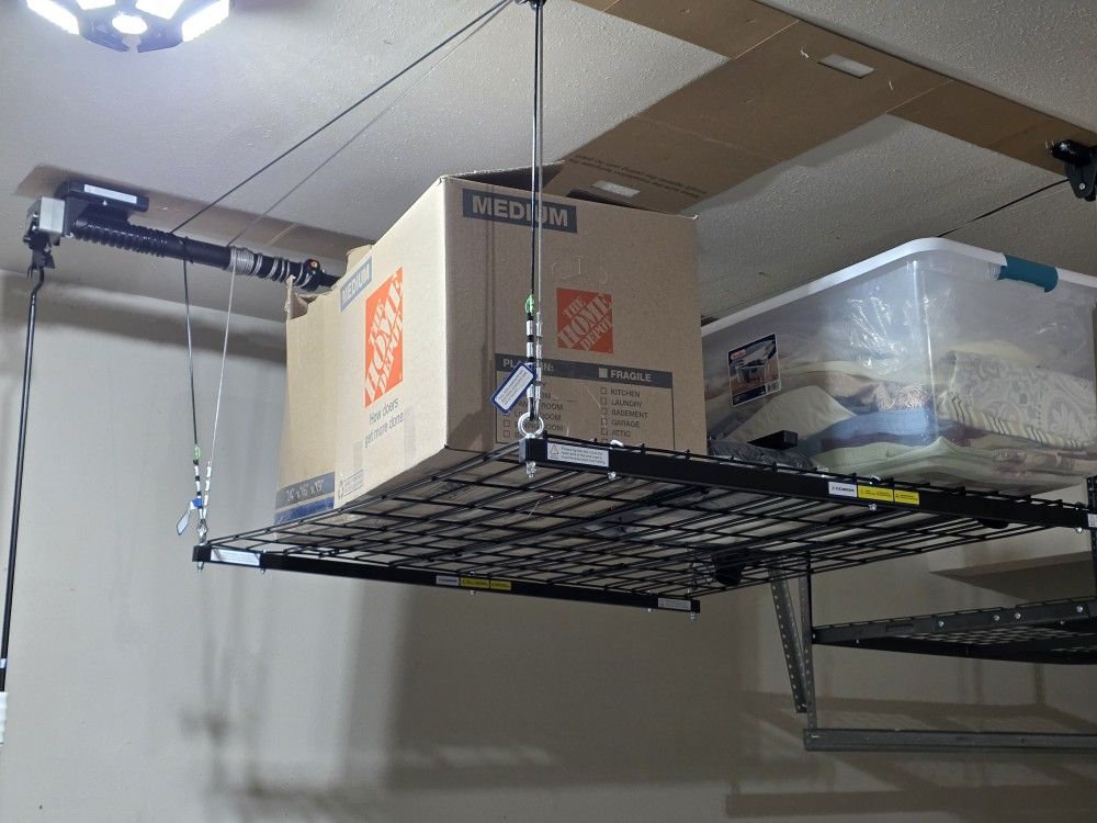Ceiling Garage Storage Lift – Great Condition