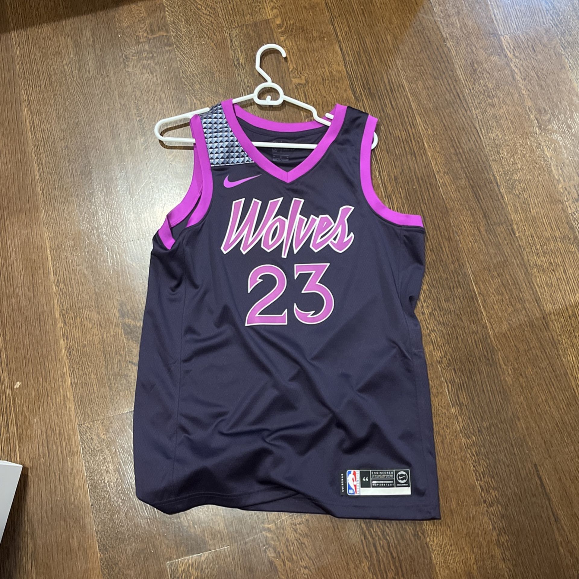 Jimmy Butler Wolves Jersey