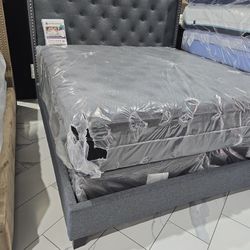 King Sizes Bed With Mattress 