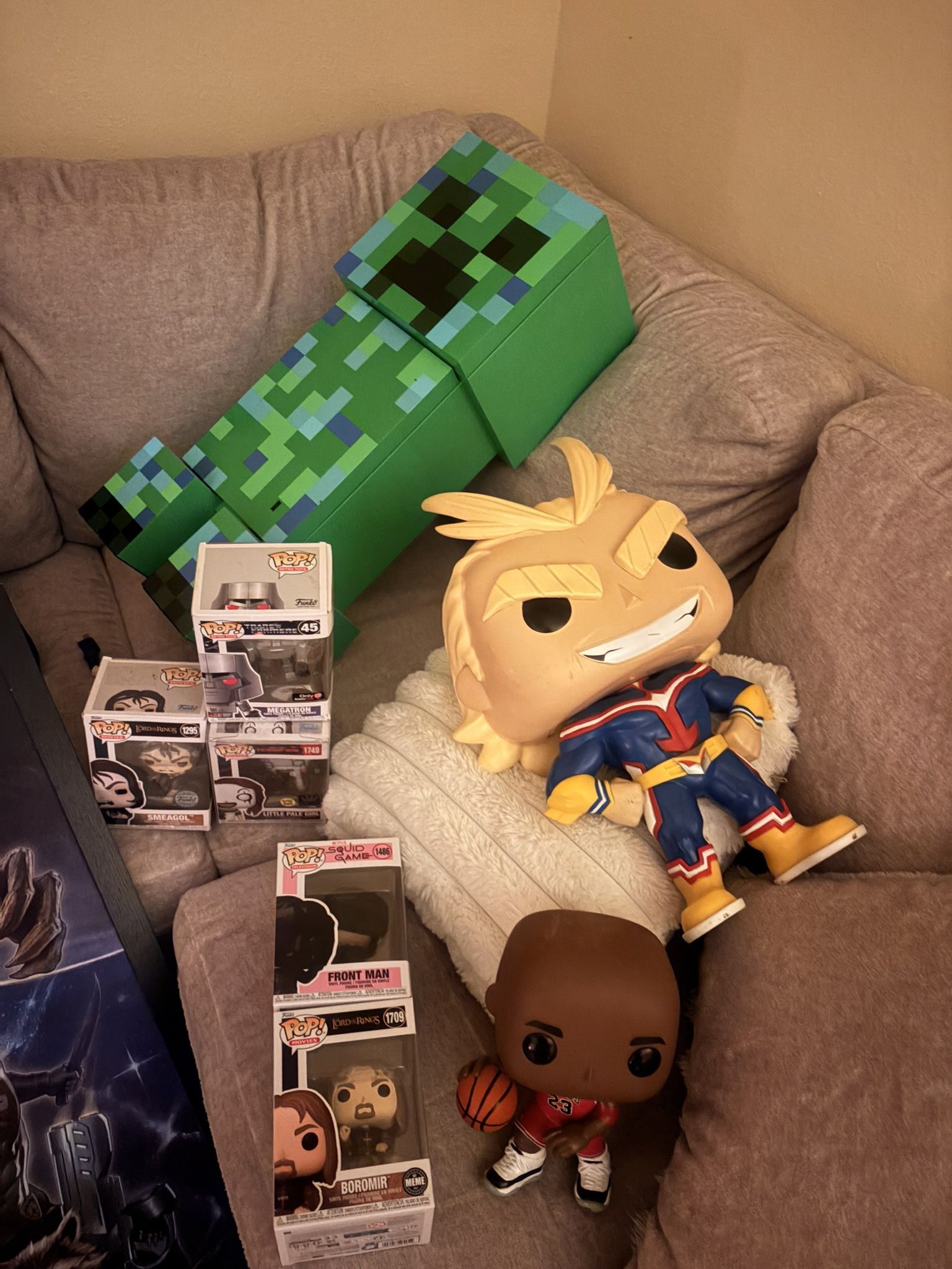 MOVING SALE NEED GONE