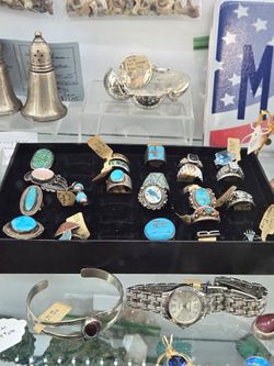 Old Turquoise Rock & Jewlery
