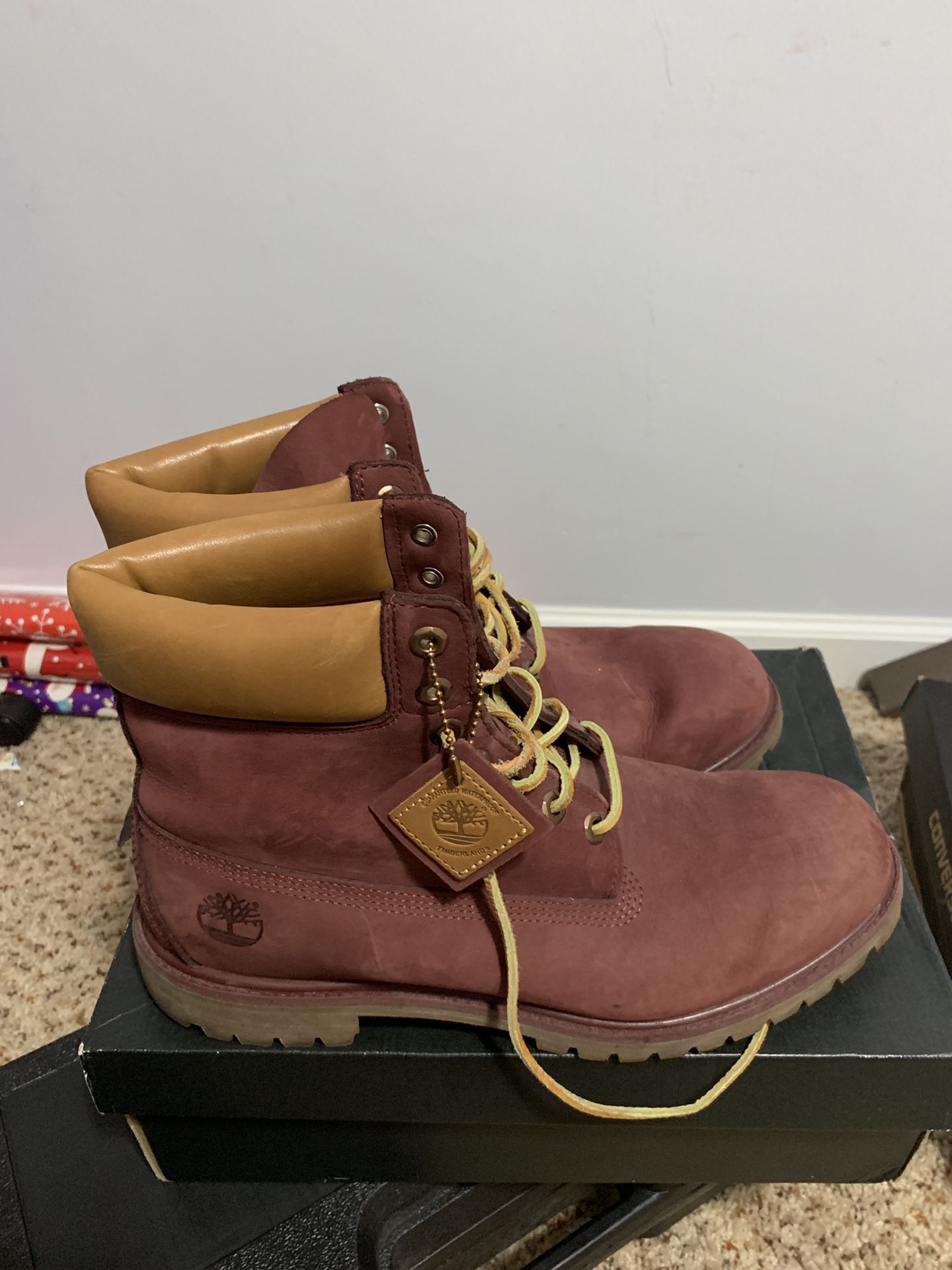 Boots men’s 12 like new