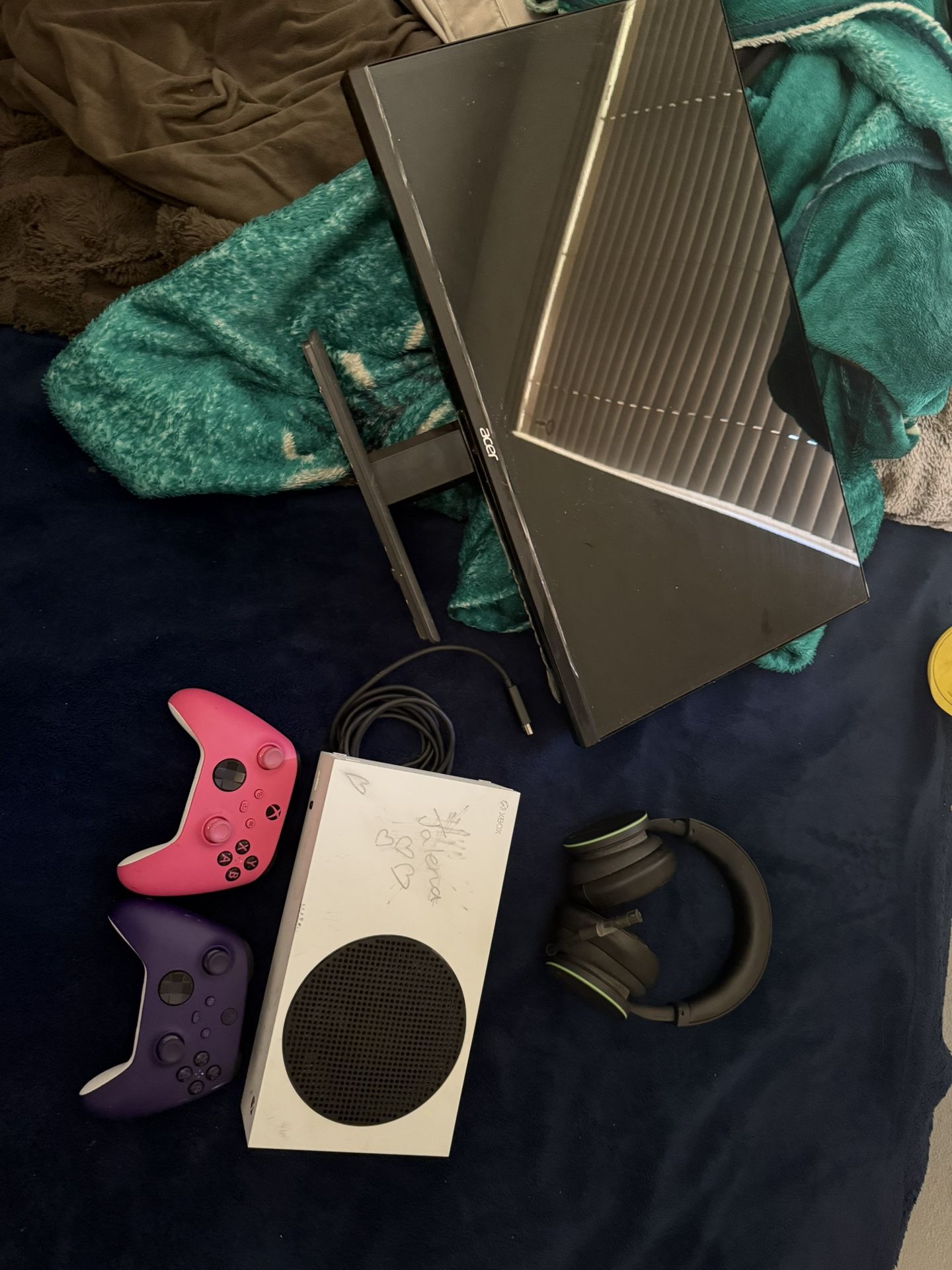 Xbox Series s Bundle