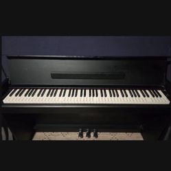 Yamaha Piano